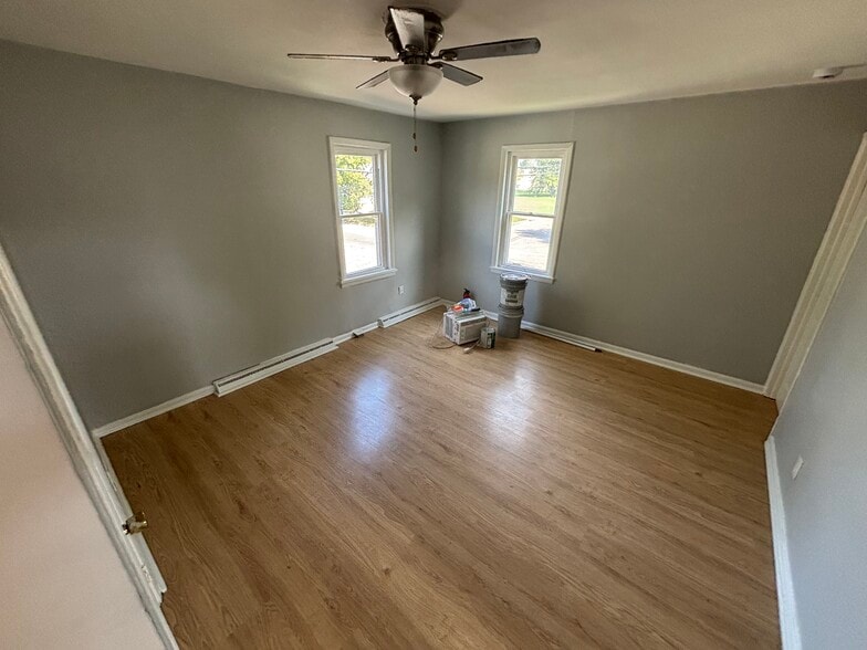 More Photos Of 301 S Ottawa St, Joliet Apartments For Sale