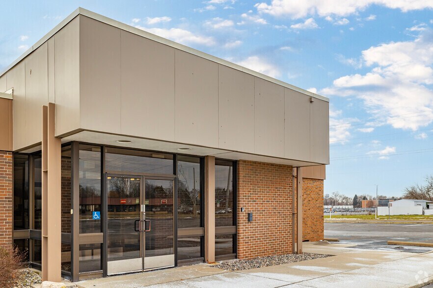 More Photos Of 4154 Davison Rd, Burton Bank For Sale