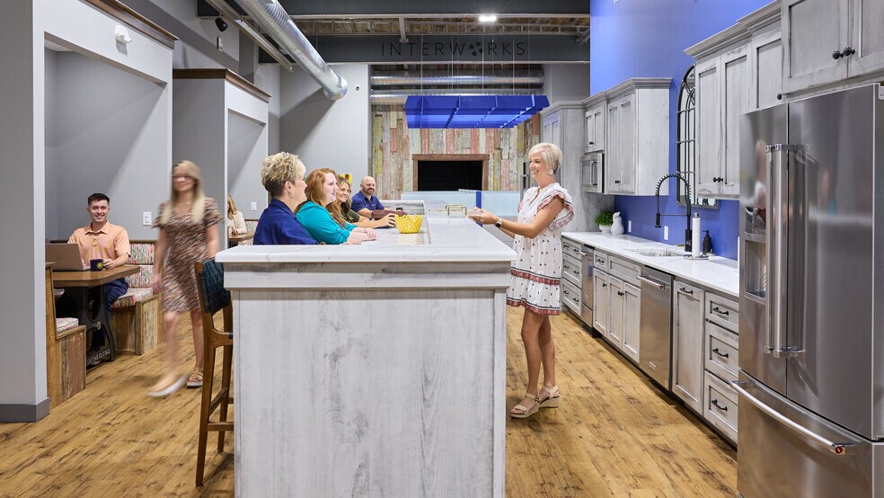 More Photos Of 190 Virginia St, Mount Airy Office For Sale