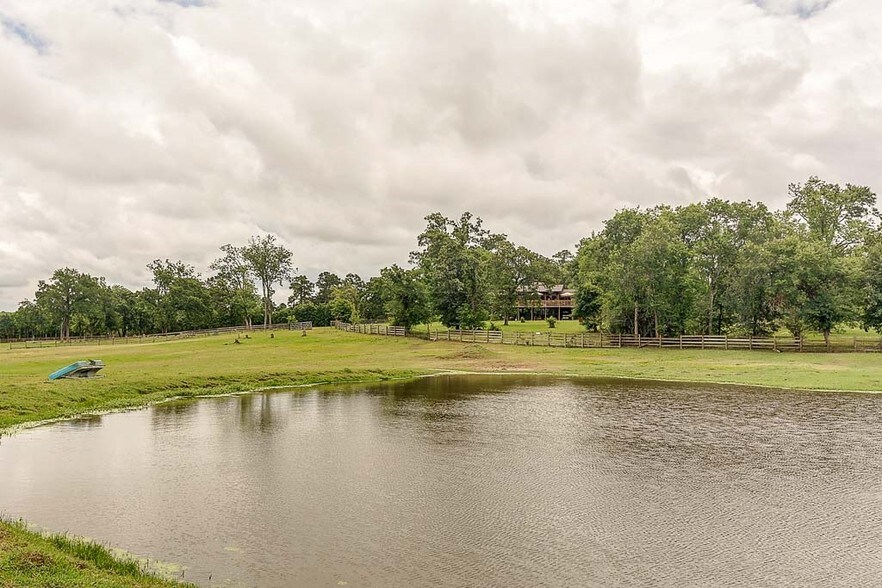 More Photos Of 26298 Hwy 105 W, Montgomery Land For Sale