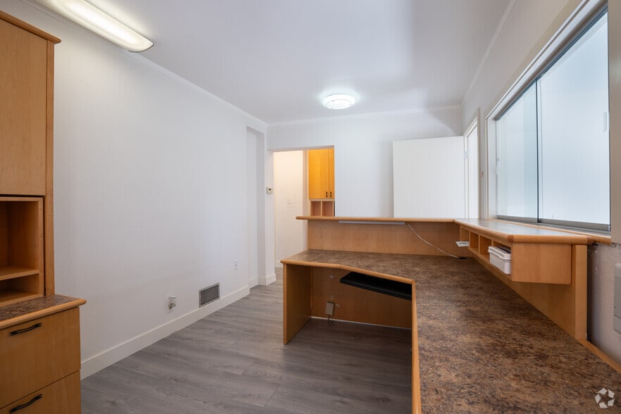 More Photos Of 4185-4187 Piedmont Ave, Oakland Medical For Sale