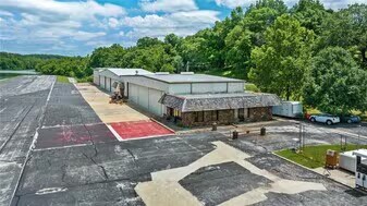 More Photos Of 1051 Peterson Dr, Decatur Specialty For Sale