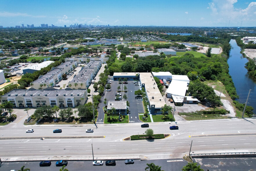 More Photos Of 1249 Stirling Rd, Dania Beach Unknown For Lease