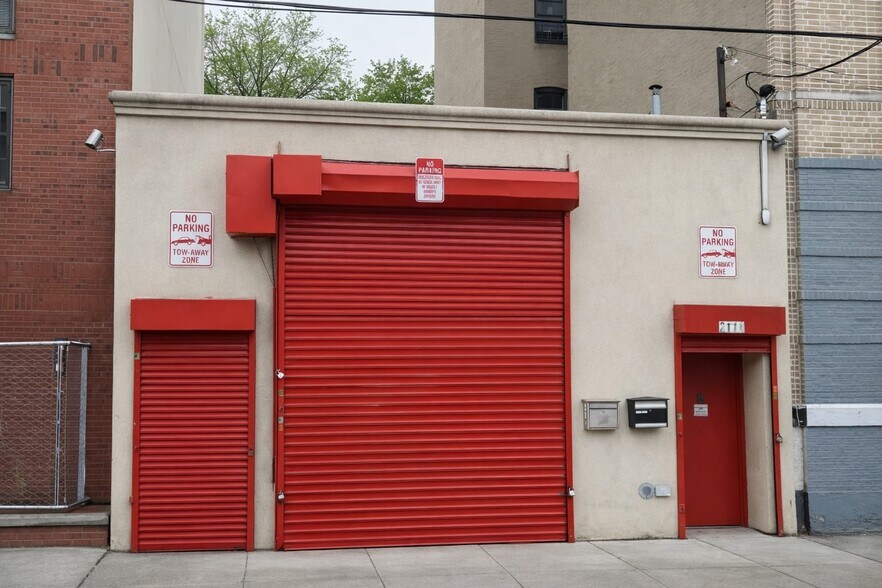 Primary Photo Of 2114 Arthur Ave, Bronx Warehouse For Sale