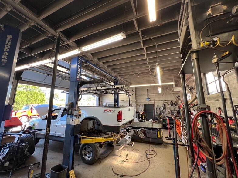 More Photos Of 2140 US Highway 70, Connelly Springs Auto Repair For Sale