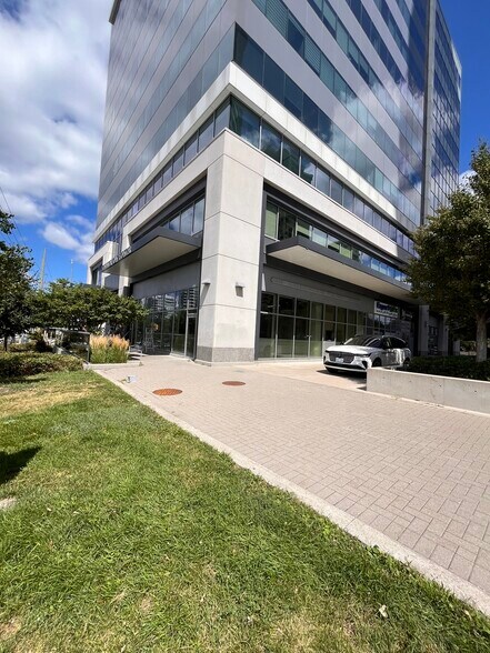 More Photos Of 7191 Yonge St, Markham Medical For Lease