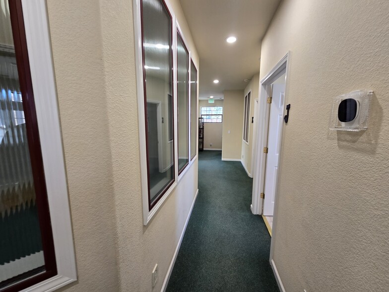 More Photos Of 406-412 E Main St, Grass Valley Office For Lease