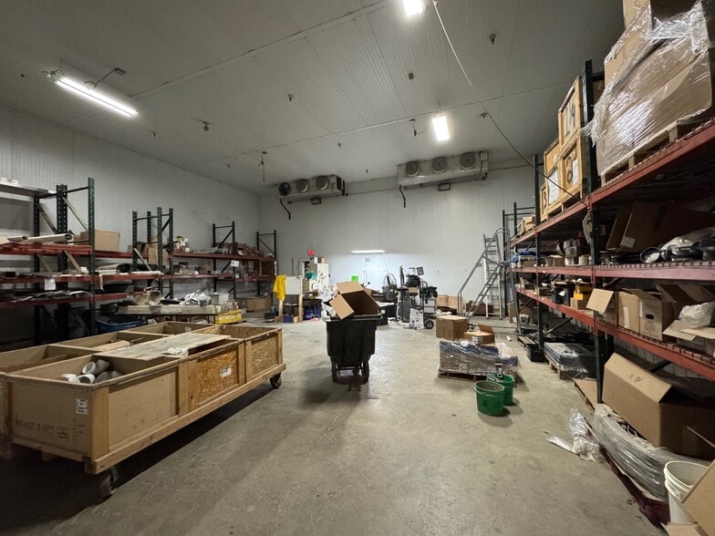More Photos Of 1811 N Topping Ave, Kansas City Warehouse For Sale