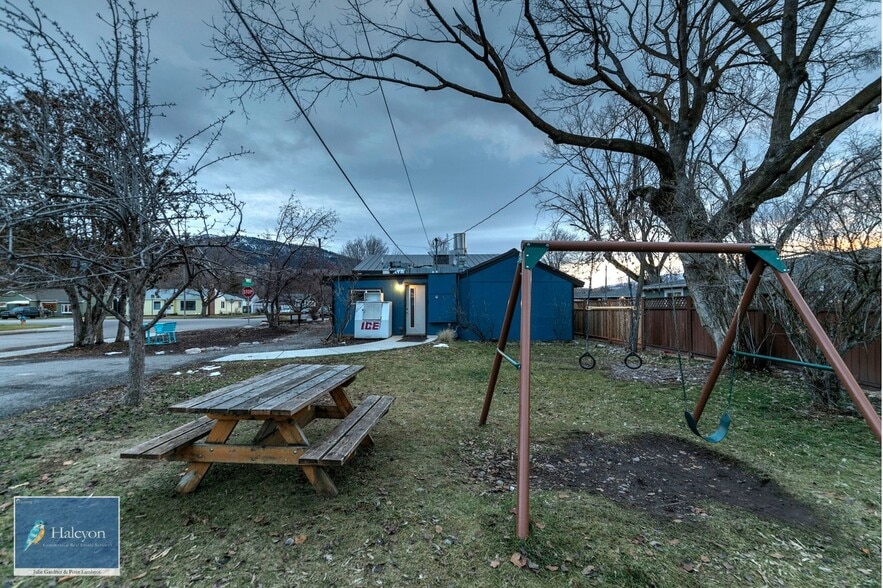 More Photos Of 600 South Ave W, Missoula General Retail For Sale