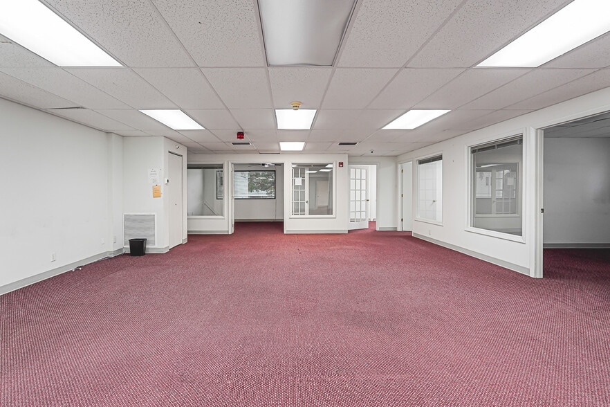 More Photos Of 524 9th St W, Bradenton Office For Lease