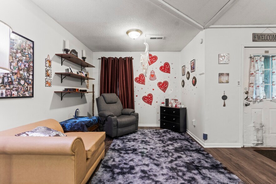 More Photos Of 218 Travis Rd NW, Huntsville Apartments For Sale