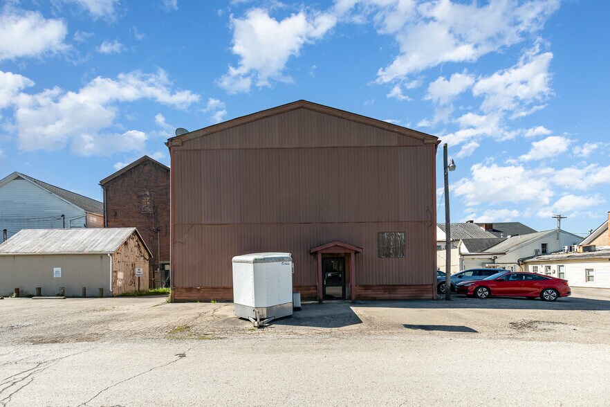 More Photos Of 222 W Plane St, Bethel Storefront For Sale