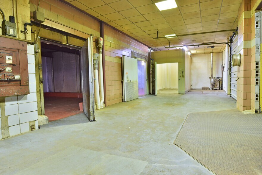More Photos Of 126 Erie St, Cortland Warehouse For Lease