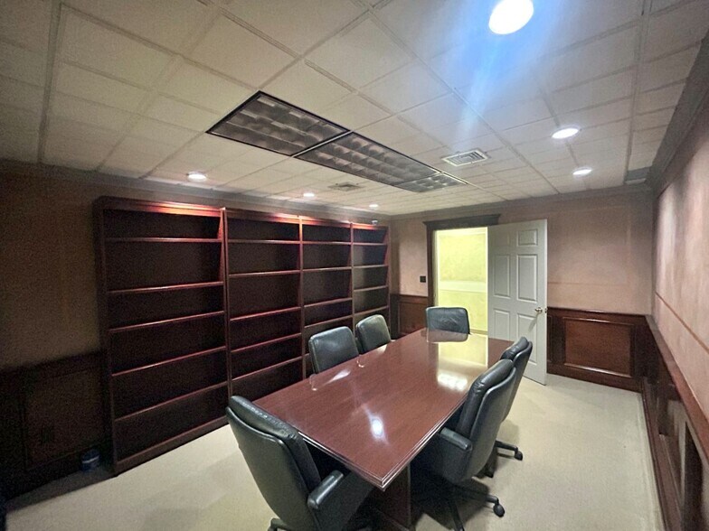 More Photos Of 39-41 Hutcheson Pl, Lynbrook Research And Development For Sale