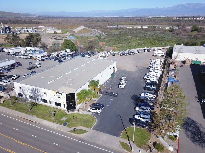 More Photos Of 2073 Railroad St, Corona Land For Lease