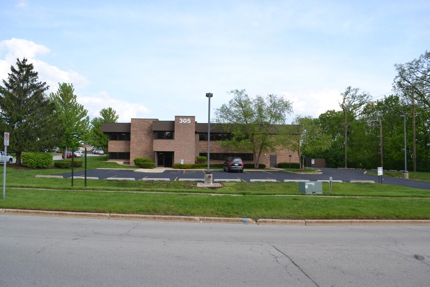 More Photos Of 305 Vine St, New Lenox Medical For Lease