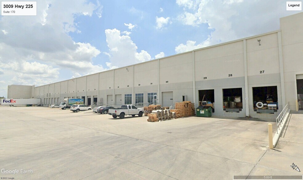 More Photos Of 3003 Hwy 225 Fwy, Pasadena Distribution For Lease