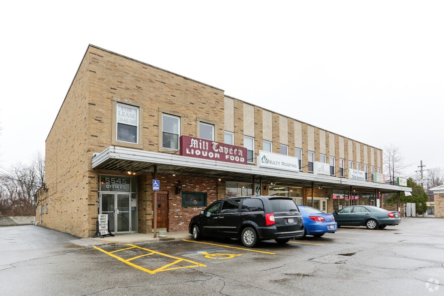 Primary Photo Of 5545-5565 Wilson Mills Rd, Cleveland Office For Lease