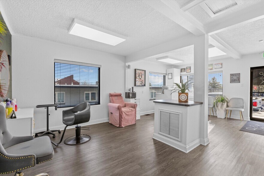 More Photos Of 123 Mt Rose St, Reno General Retail For Sale