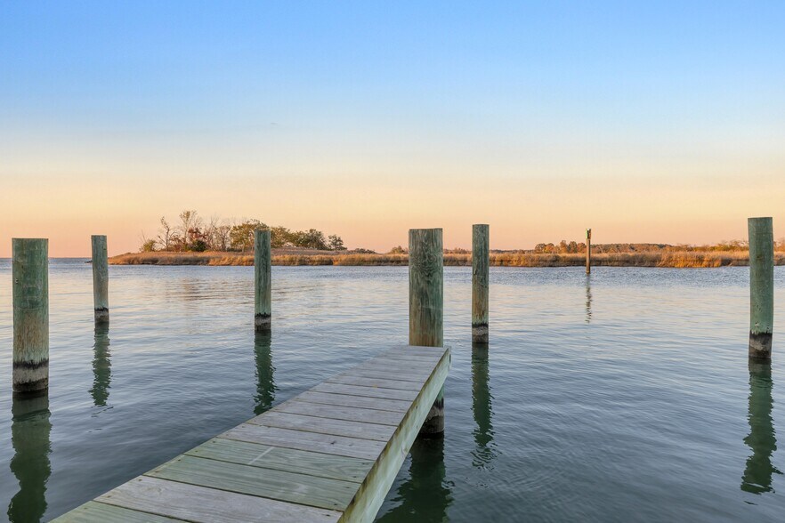 More Photos Of 21384 Coopertown Rd, Tilghman Hotel For Sale