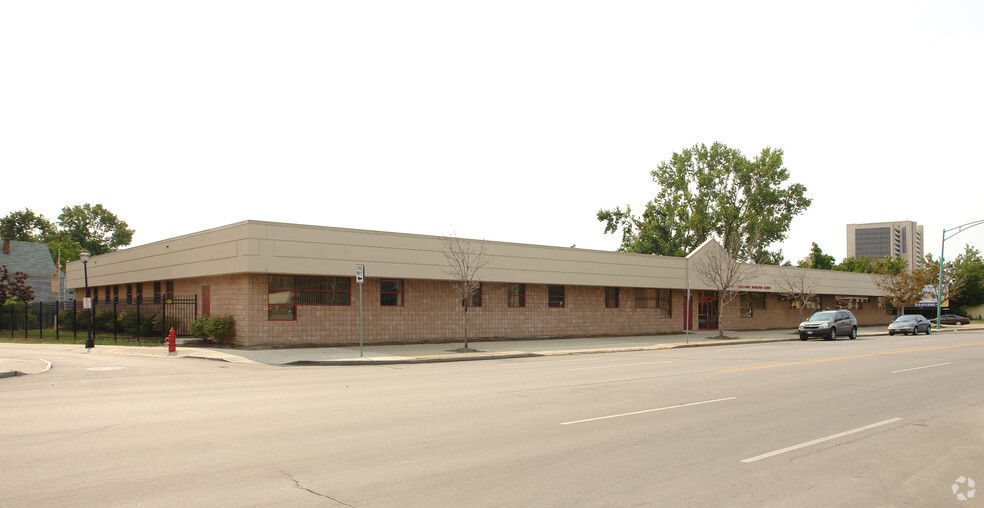 Primary Photo Of 1195 Main St, Buffalo Office For Lease