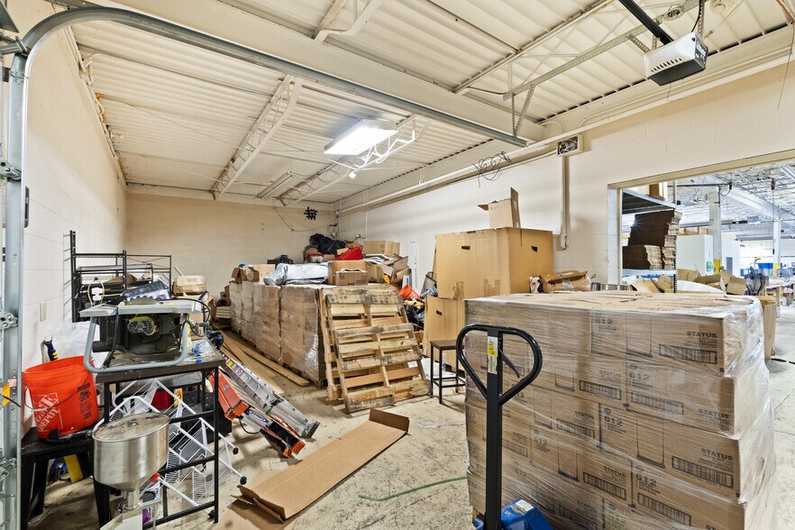 More Photos Of 677 S Cardinal Ln, Scottsburg Industrial For Sale