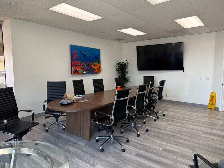 More Photos Of 151 Kalmus Dr, Costa Mesa Light Manufacturing For Lease