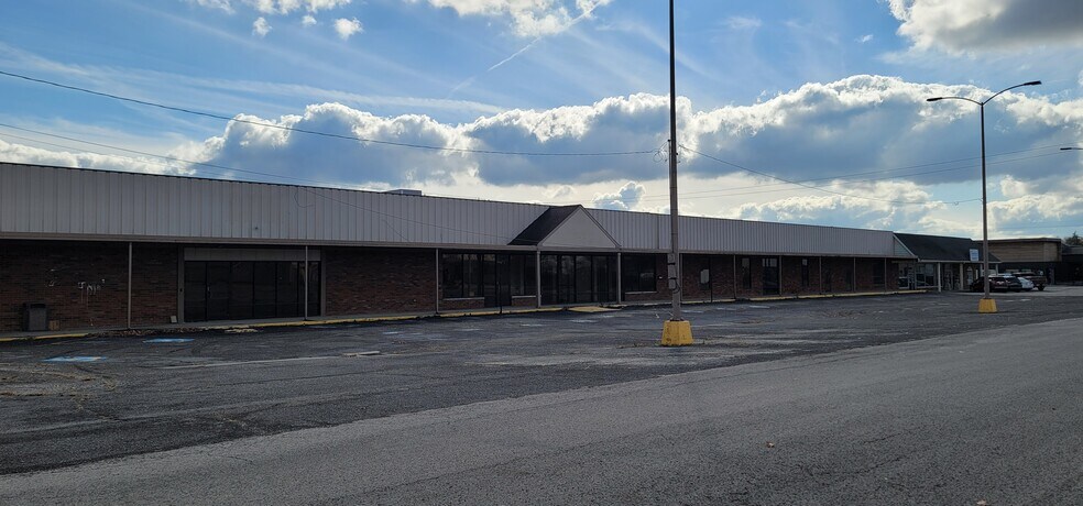 More Photos Of 470 Hotchkiss St, Campbellsville General Retail For Sale