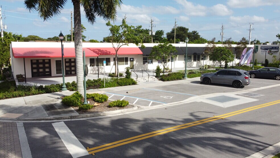 More Photos Of 3500-3580 NE 12th Ave, Fort Lauderdale Storefront Retail Office For Lease