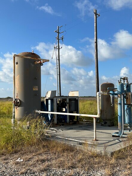 More Photos Of 1603 N State Highway 35, Aransas Pass Chemical Oil Refinery For Sale