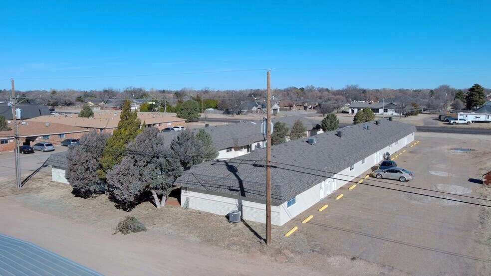 More Photos Of 1725 E 1st St, Dumas Multifamily For Sale