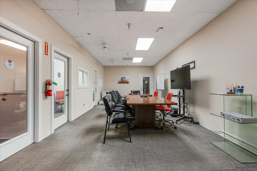 More Photos Of 1343 S Main St, Porterville Warehouse For Sale