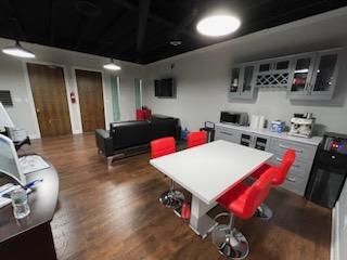 More Photos Of 4647 W 103 St, Oak Lawn Medical For Sale