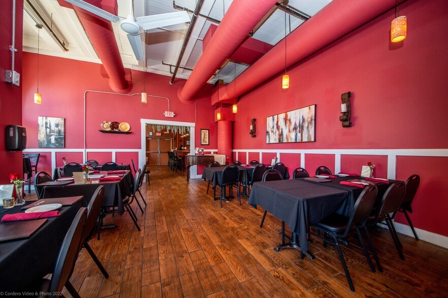 More Photos Of 555 Pleasant St, New Bedford Office For Sale