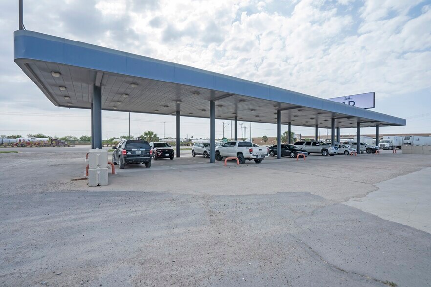 More Photos Of 10500 S Cage Blvd, Pharr Service Station For Sale