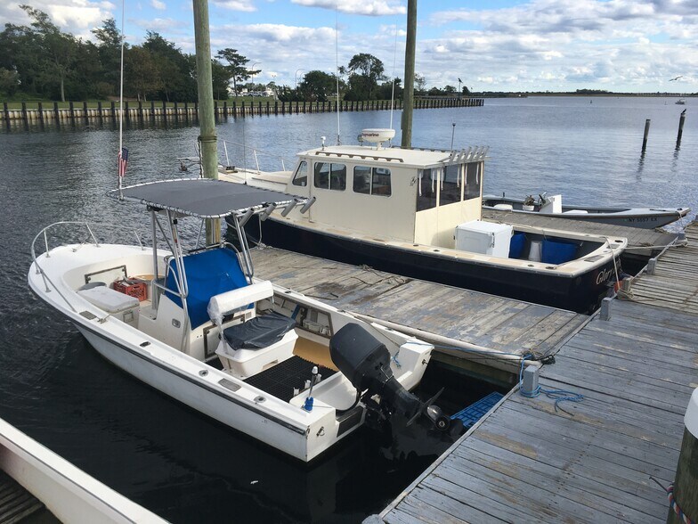 More Photos Of 405 Woodcleft Ave, Freeport Land For Sale