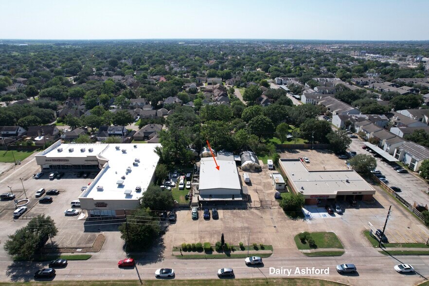 More Photos Of 2920 Dairy Ashford Rd, Houston Warehouse For Sale