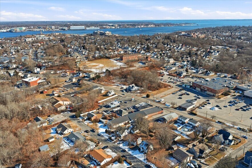 More Photos Of 33 Boston Post Rd, Waterford Freestanding For Sale