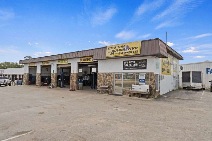 More Photos Of 6826 Ridge Rd, Port Richey Auto Repair For Sale