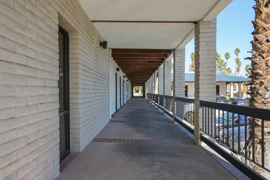 More Photos Of 2825 E Tahquitz Canyon Way, Palm Springs Medical For Sale