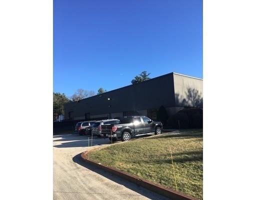 More Photos Of 61 Accord Park Dr, Norwell Warehouse For Lease