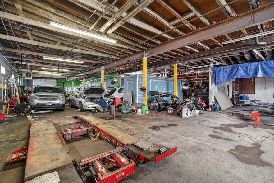 More Photos Of 865 Congress Ave, New Haven Manufacturing For Sale