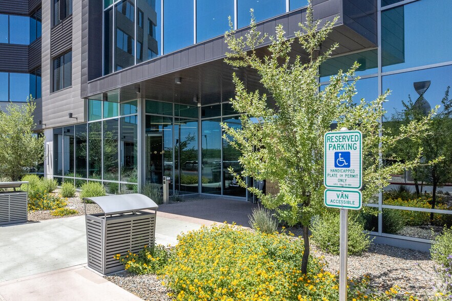 More Photos Of 3133 W Frye Rd, Chandler Office For Lease