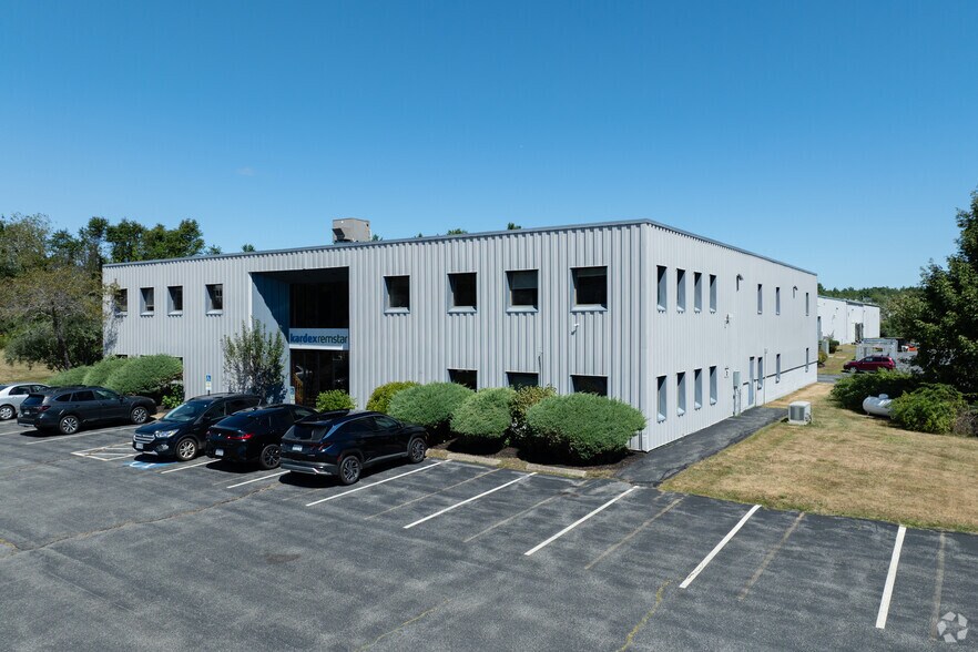 Primary Photo Of 41 Eisenhower Dr, Westbrook Distribution For Sale