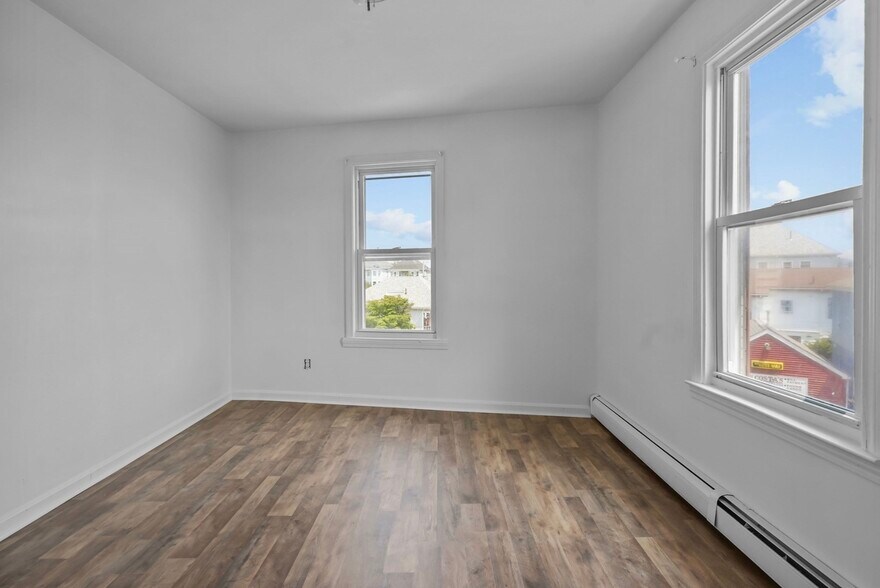 More Photos Of 49-51 County St, New Bedford Apartments For Sale