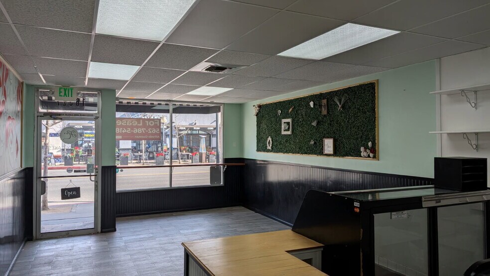 More Photos Of 16527 Bellflower Blvd, Bellflower Storefront For Sale