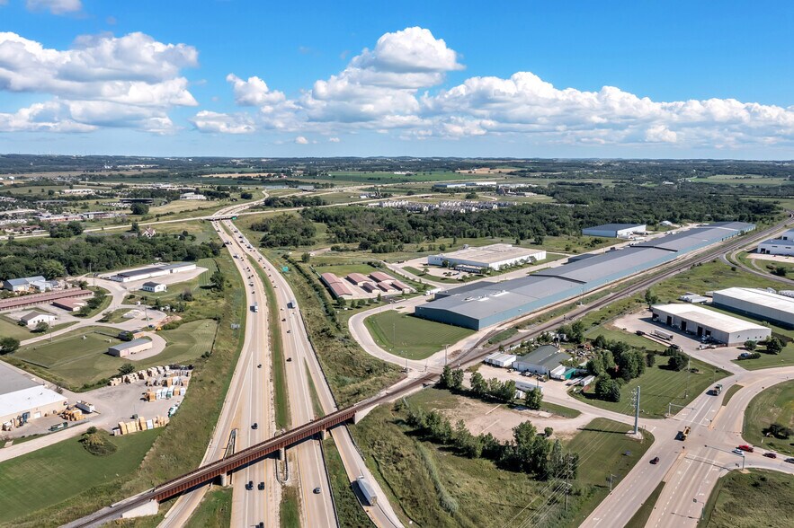 More Photos Of 122-342 Kohlman Rd, Fond Du Lac Industrial For Sale