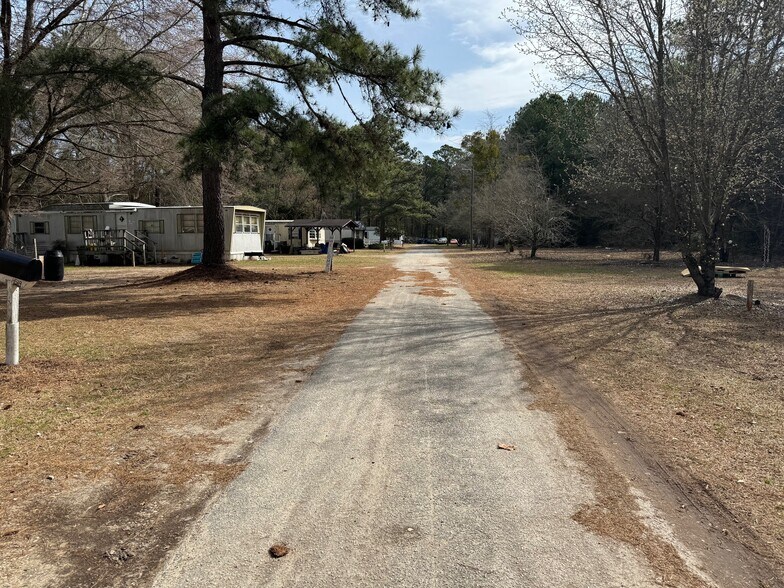 More Photos Of 1411 Seabrook School Rd, Fayetteville Manufactured Housing Mobile Home Park For Sale