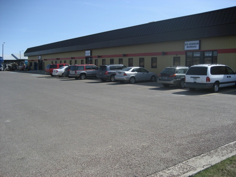 Primary Photo Of 1520 River Dr N, Great Falls Service For Lease