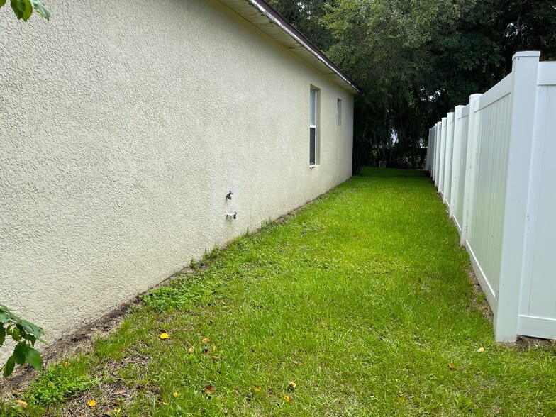 More Photos Of 185 Winding Cove Ave, Apopka Healthcare For Sale